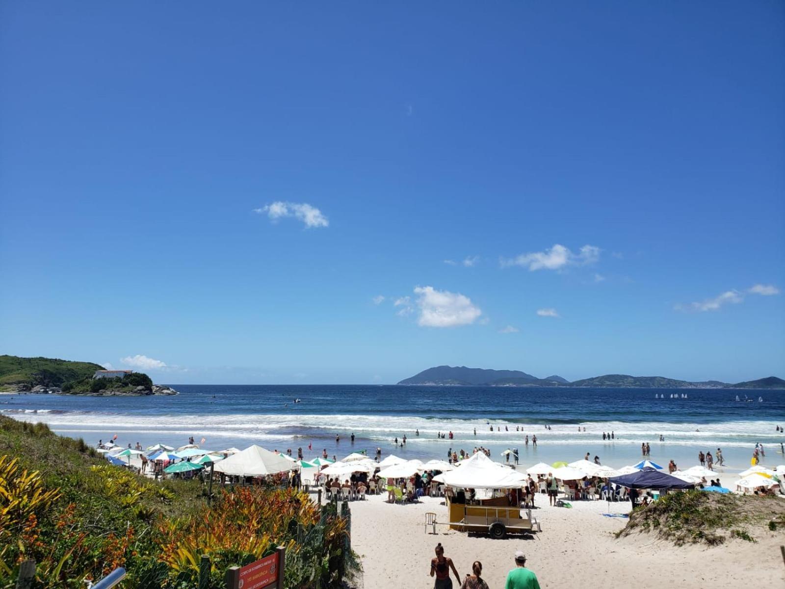 Localizacao Imbativel! A 98M Da Praia Do Forte Com Conforto, Ar-Condicionado E Estacionamento! Cabo Frio Exteriér fotografie